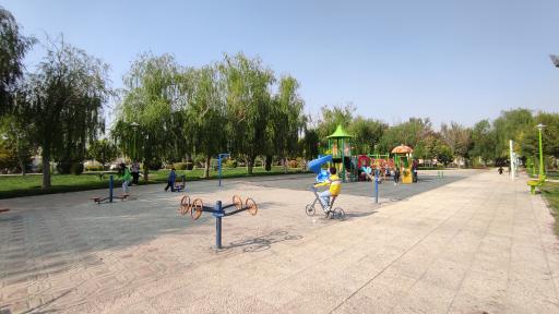 عکس بوستان حافظ