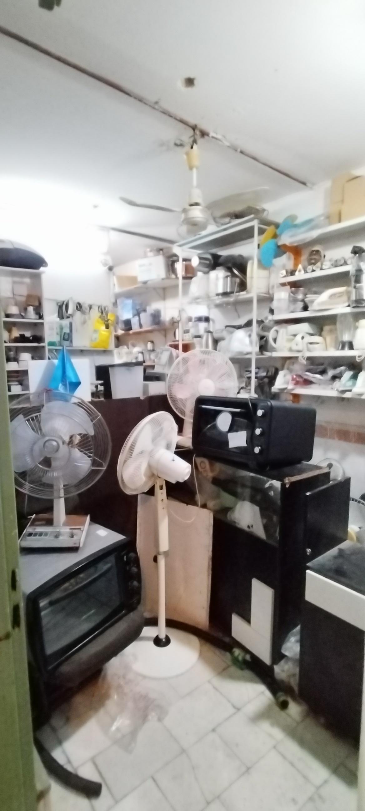 عکس تعمیر انواع لوازم برقی منزل شاکری