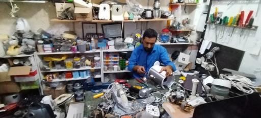 عکس تعمیر انواع لوازم برقی منزل شاکری