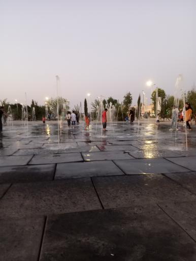 عکس بوستان حافظ