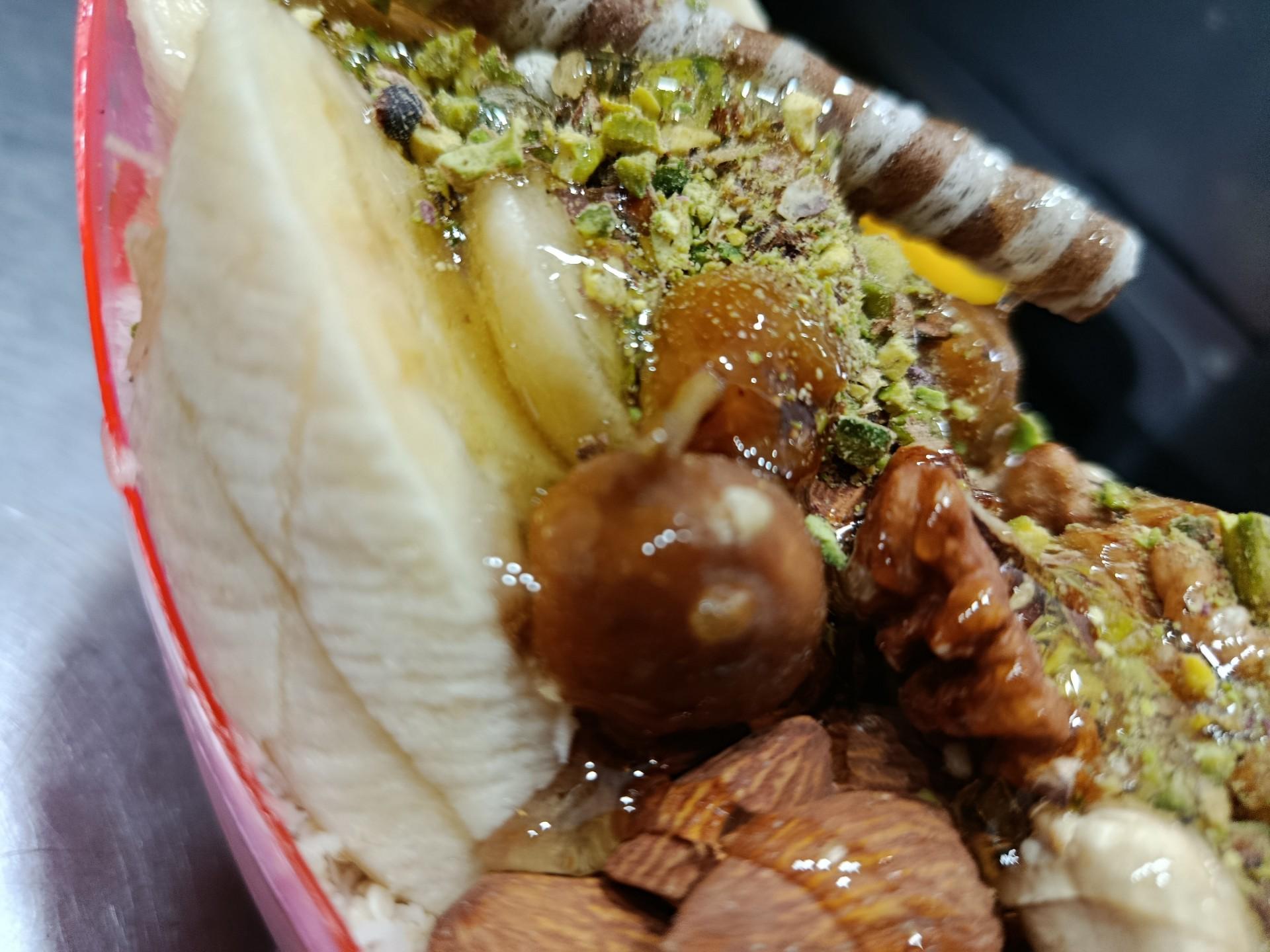 عکس بستنی سنتی اصفهان 