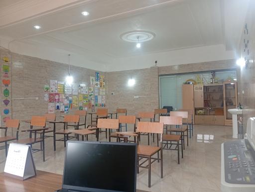 عکس آکادمی آموزشی زبان و ریاضی آریا