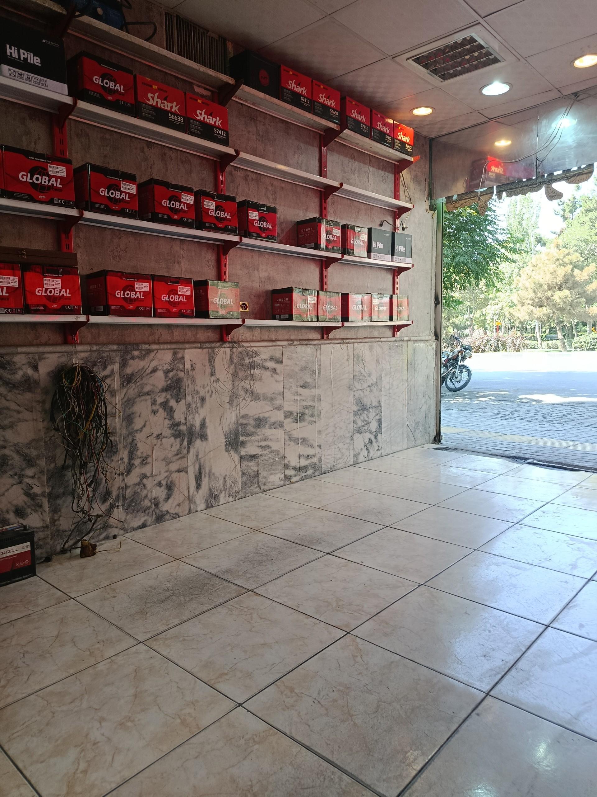عکس باطری موسوی