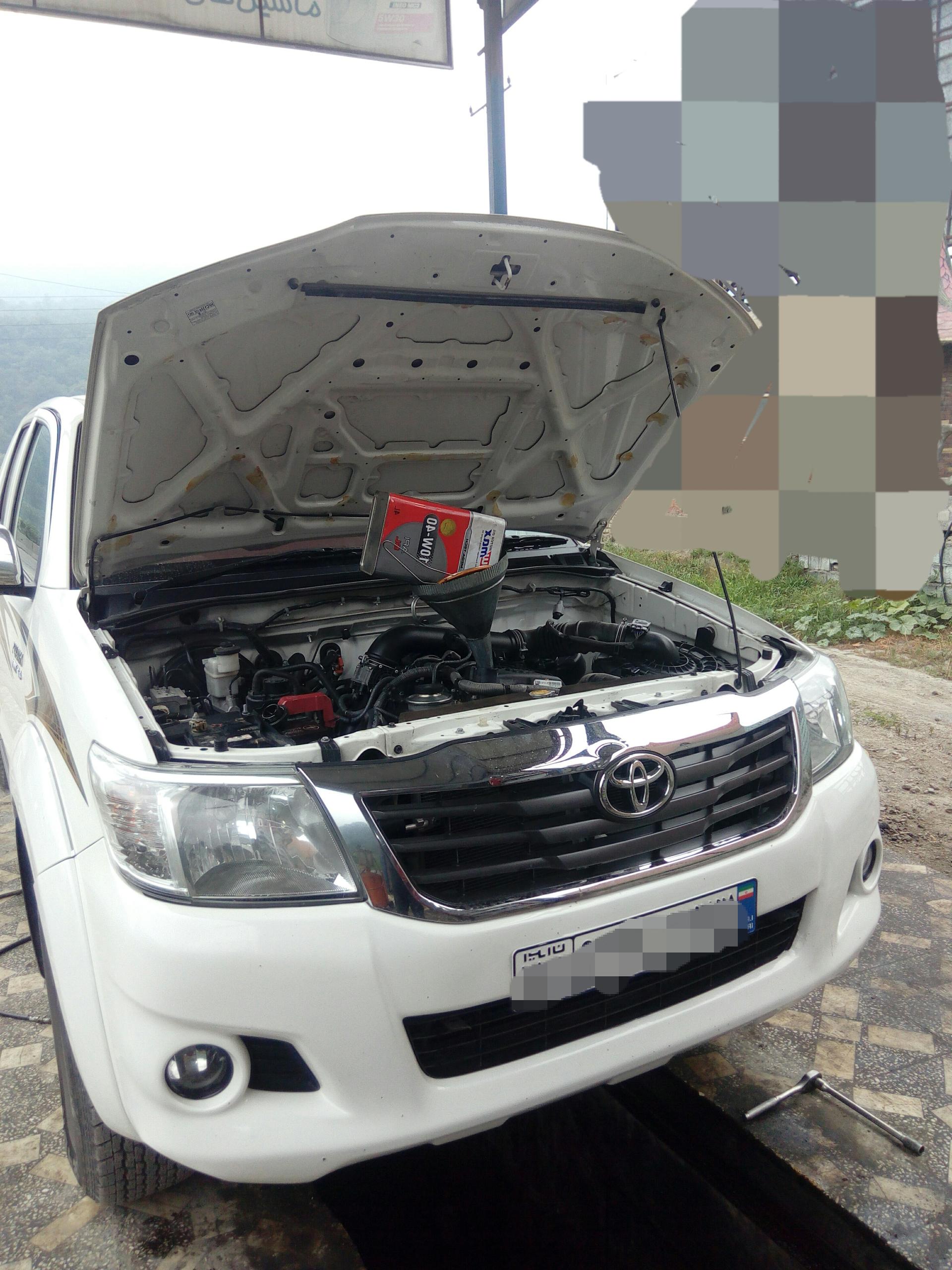 عکس تعویض روغن لوکس طلایی