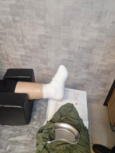 عکس کلینیک دیابت و ترمیم زخم دکترفرجاد