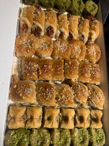 عکس آدلی کافه قیطریه