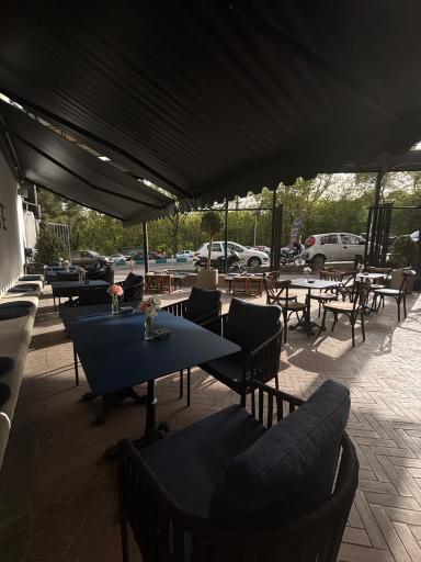 عکس آدلی کافه قیطریه