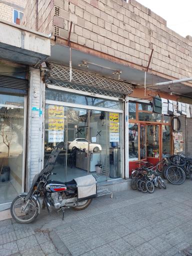 عکس مشاور املاک عرب