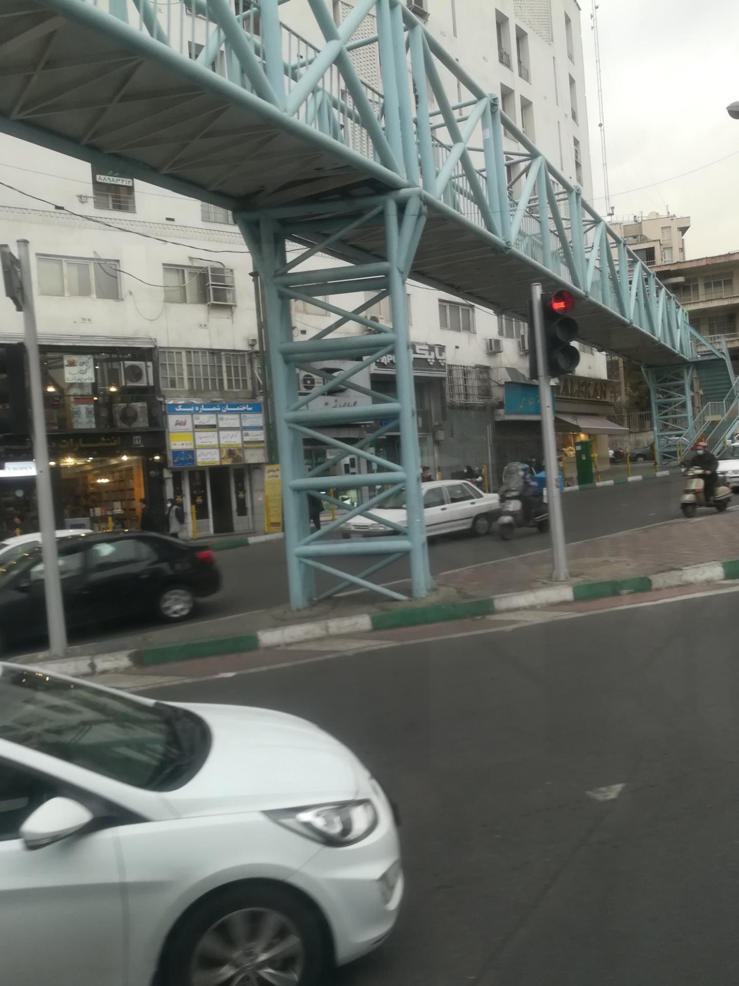عکس پل عابر پیاده