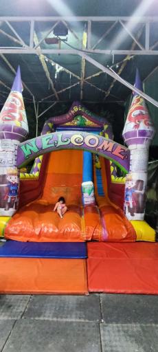 عکس بازی و قلعه بادی کودکان