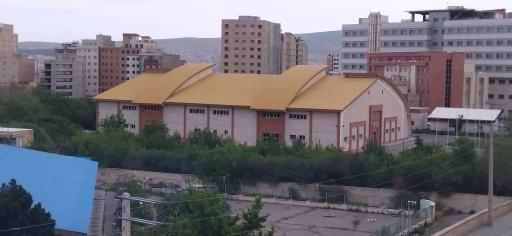 عکس سالن سه هزار نفری شهیدان آهندوست