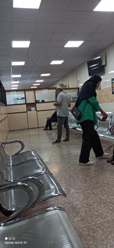 عکس داروخانه و مرکز فوریتهای دارویی هلال احمر