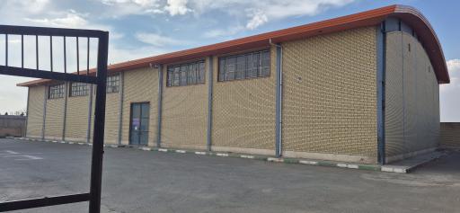 عکس سالن ورزشی پوریای ولی