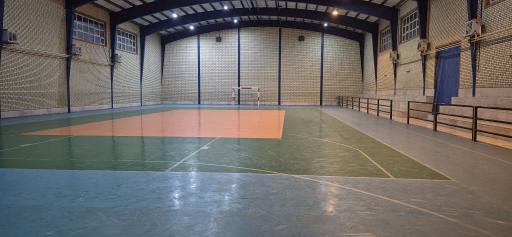 عکس سالن ورزشی پوریای ولی