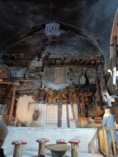 عکس موزه عصارخانه شاهی