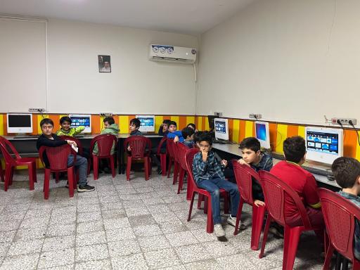 عکس دبستان پسرانه غیرانتفاعی رنگین کمان دانش