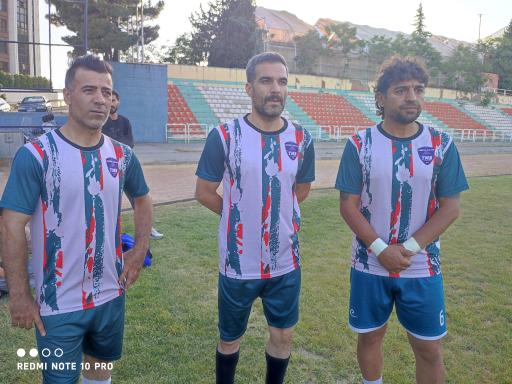 عکس زمین چمن طبیعی دانشگاه شهید بهشتی