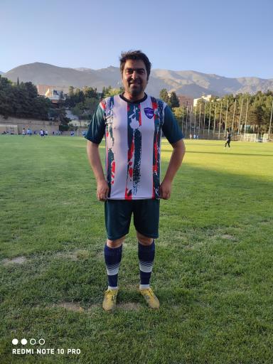 عکس زمین چمن طبیعی دانشگاه شهید بهشتی