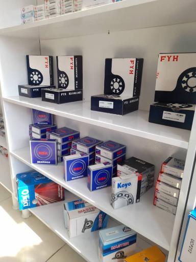 عکس فروشگاه پیچ ومهره وبلبرینگ فتاحی