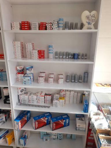 عکس فروشگاه پیچ ومهره وبلبرینگ فتاحی