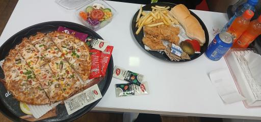 عکس فست‌فود چترا