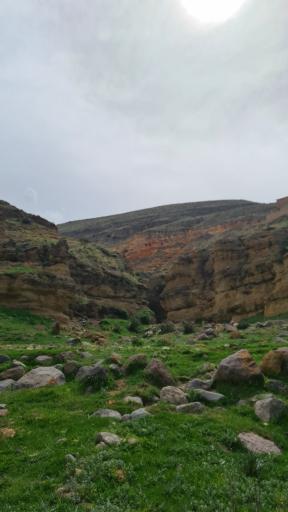 عکس غارهای تاریخی بنه لر