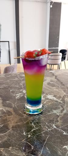 عکس کافه لوتوس