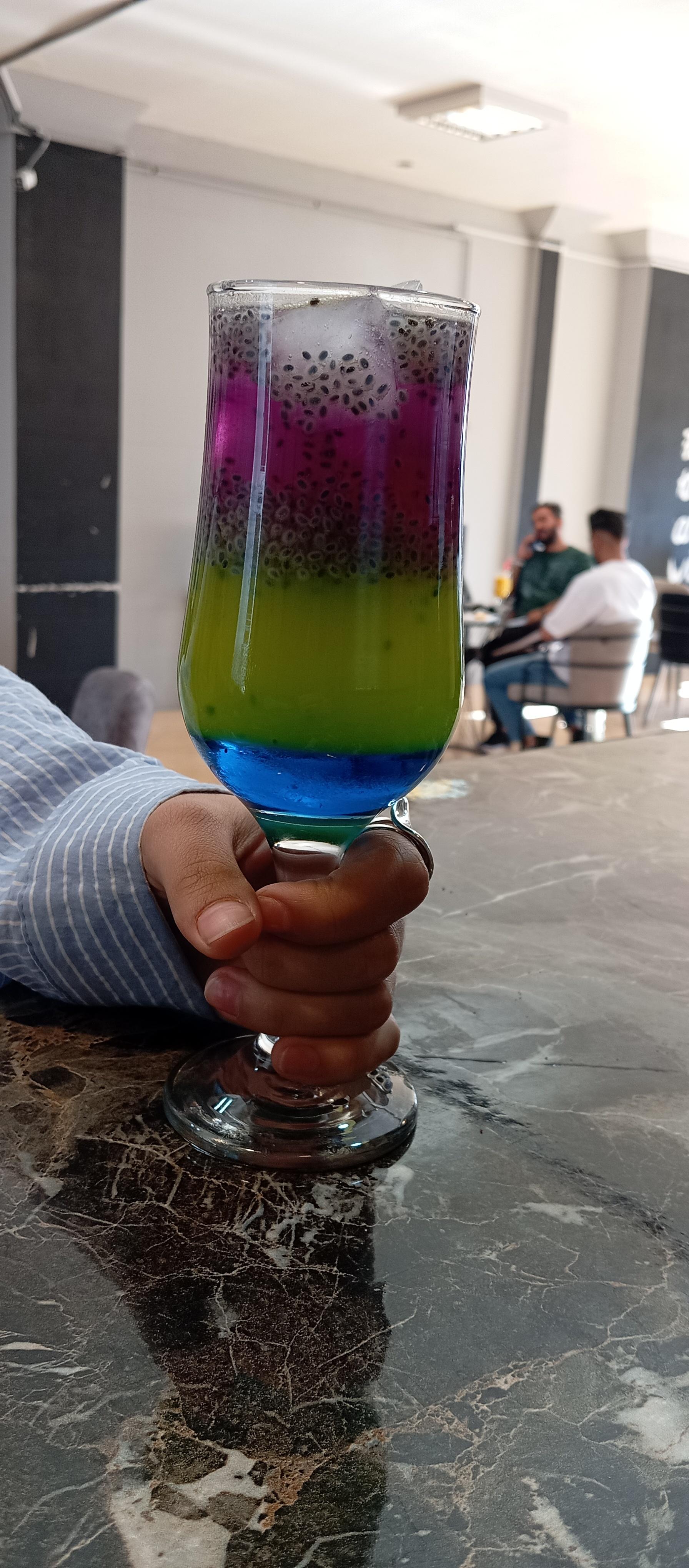 عکس کافه لوتوس