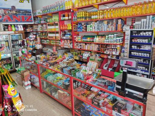 عکس فروشگاه مواد غذایی پانیذ