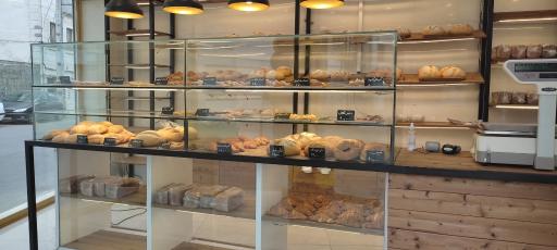 عکس نان و شیرینی بهار