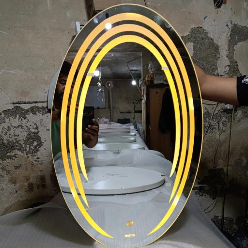 عکس پخش آینه هوشمند و روشویی سرامیک و pvc