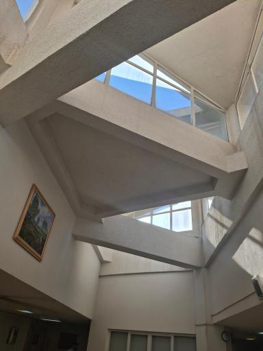 عکس دانشکده حقوق و علوم سیاسی دانشگاه شیراز