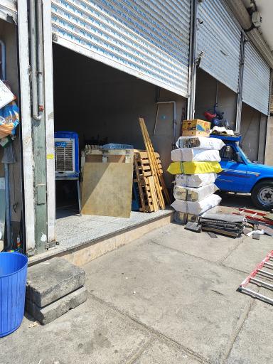 عکس خرید ضایعات کارتن کاغذ نایلون سفید 