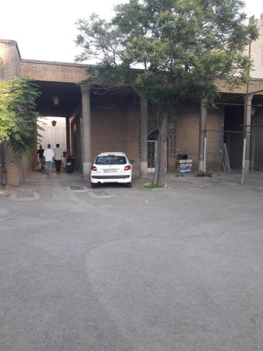 عکس آرامگاه خانوادگی سید محمد طباطبائی