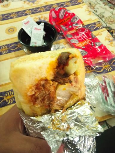 عکس پیتزا ساندویچ تَندوری