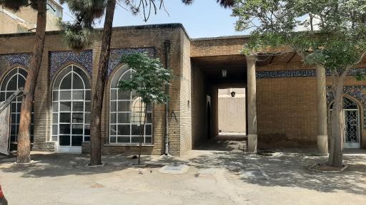 عکس آرامگاه خانوادگی سید محمد طباطبائی