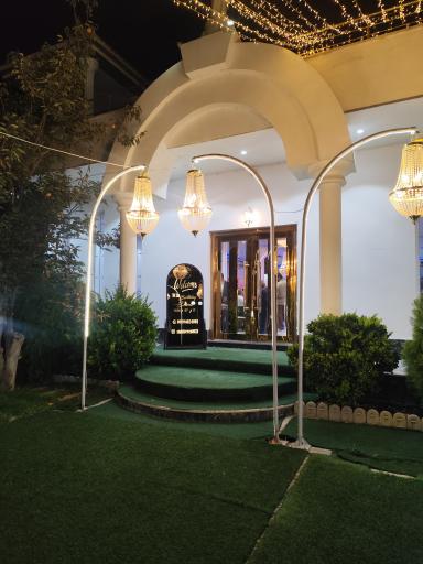 عکس عمارت کاخ سفید خوشنام 