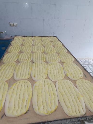 عکس نان بربری نصر خرماکلا 