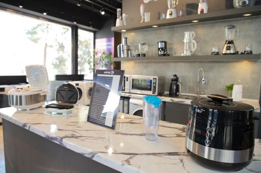 عکس فروشگاه زنجیره‌ای مادیران شعبه ملاصدرا