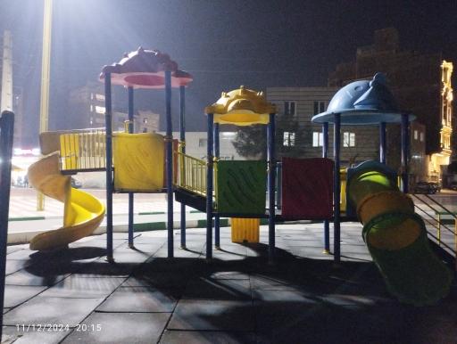 عکس پارک بازی کودکان