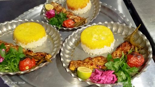 عکس سفره خانه سنتی بی بی گل