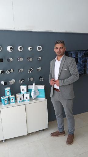 عکس گروه فنی مهندسی آرتا الکترونیک