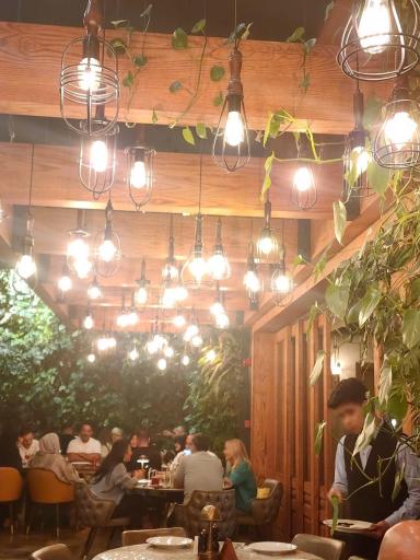 عکس خانه استیک مِهمِت