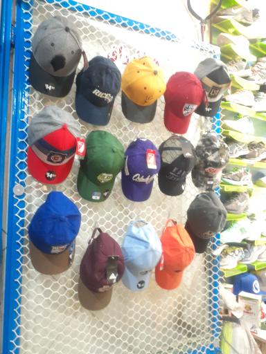 عکس کفش و کتونی نادر