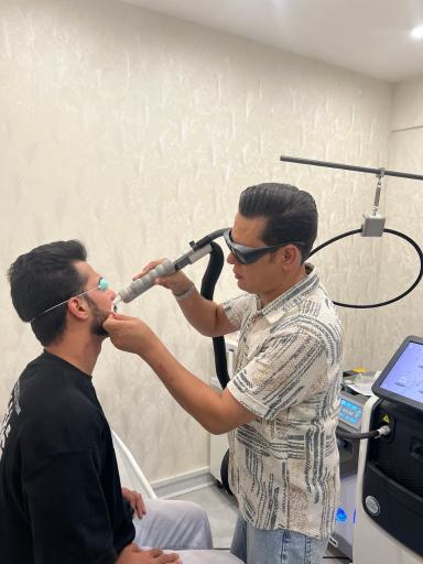 عکس مرکز پوست و لیزر اتریسا