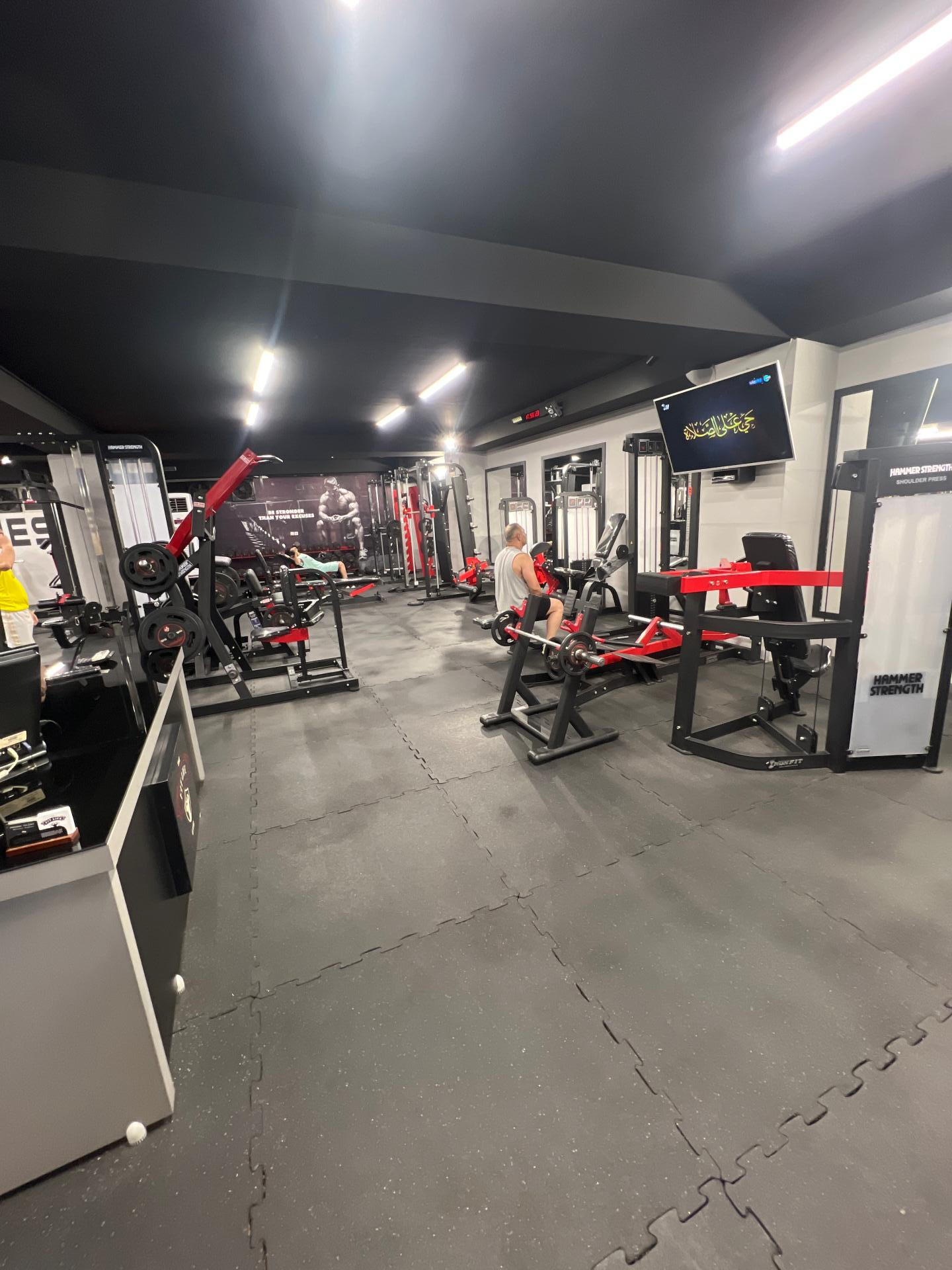 عکس باشگاه بدنسازی فیت لایف