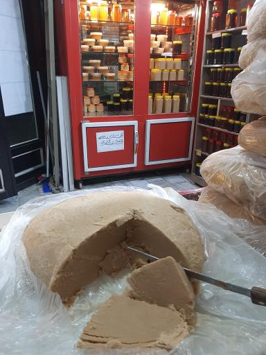 عکس عسل و حلوا ارده کندو