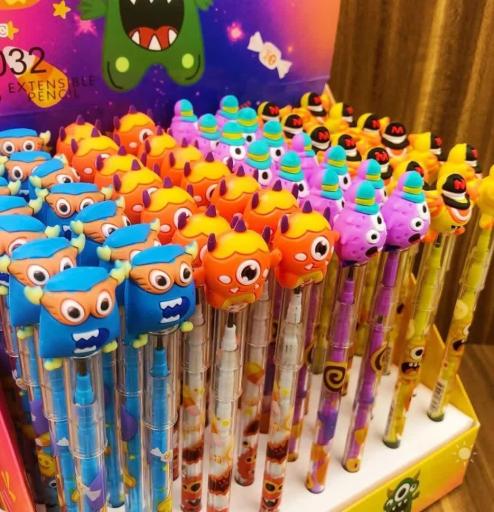 عکس فروشگاه لوازم تحریر مدرسه آبنبات