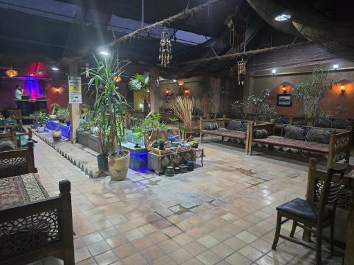 عکس سفره خانه سنتی پانیک