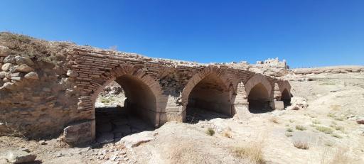 عکس پل تاریخی کاروانسرای ایزدخواست 